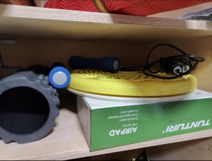Sisäliikuntavälineitä